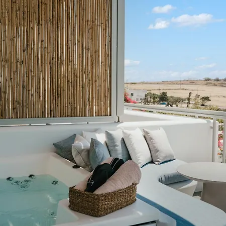 Mr & Mrs White Paros & Otel