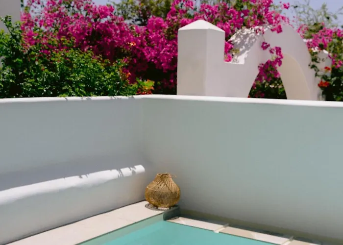 Mr And Mrs White Paros &