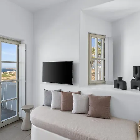 Mr And Mrs White Paros & 4* Nausa