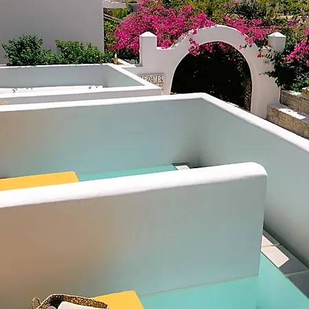 Mr And Mrs White Paros & Hotel