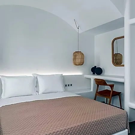 Mr And Mrs White Paros & Hotel