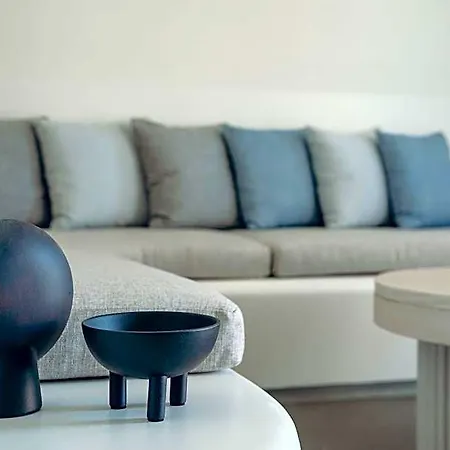 Mr And Mrs White Paros & Hotel 4*