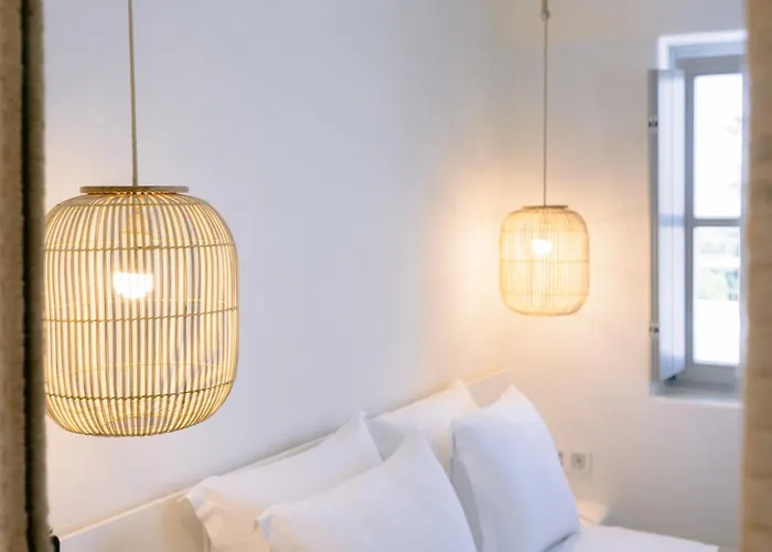 Mr And Mrs White Paros &